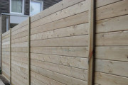 Schutting plaatsen - Huren.nl - 1