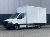 Bakwagen met laadklep