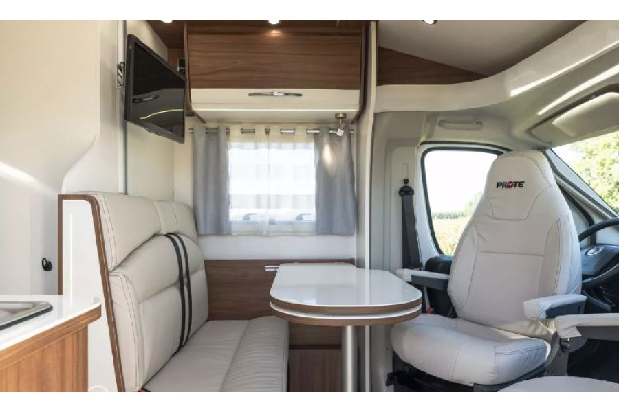 Pilote P650C - Camper Centrum Groningen - 3