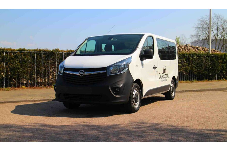 6-personenbus km vrij - GoRoadtrip Auto- en Busverhuur - 2