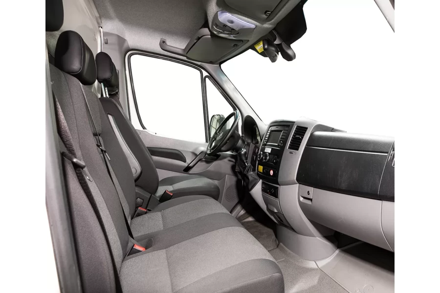 Bakwagen met laadklep | 20m3 - Van 't Hart Autoverhuur - 6